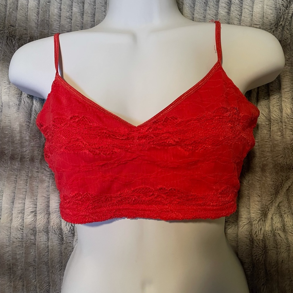 All over lace bra-lette